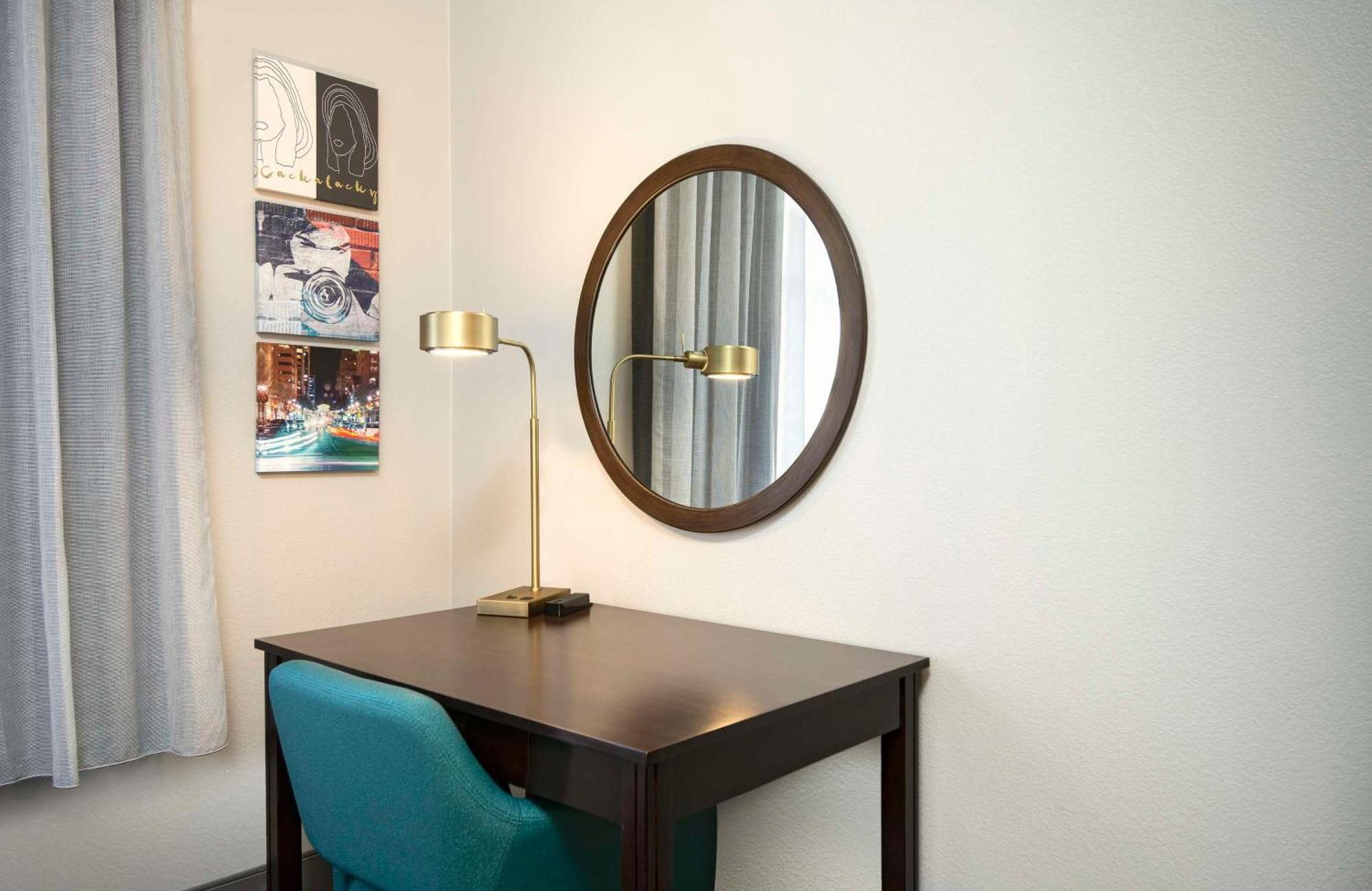 Hampton Inn & Suites - Raleigh Downtown Екстер'єр фото